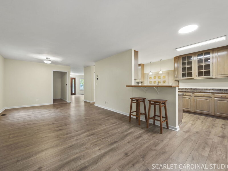 30 Leominster Court Warrenville IL 60555