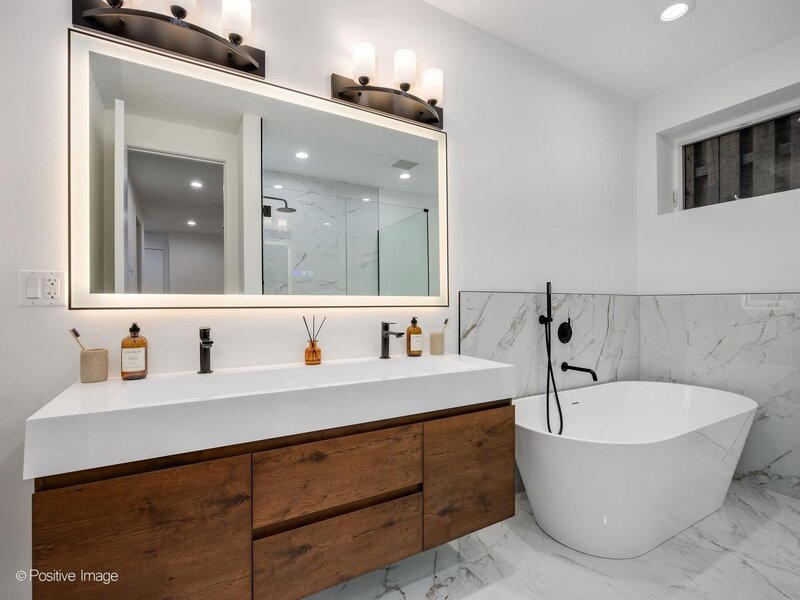 2847 N Damen Avenue Chicago IL 60618