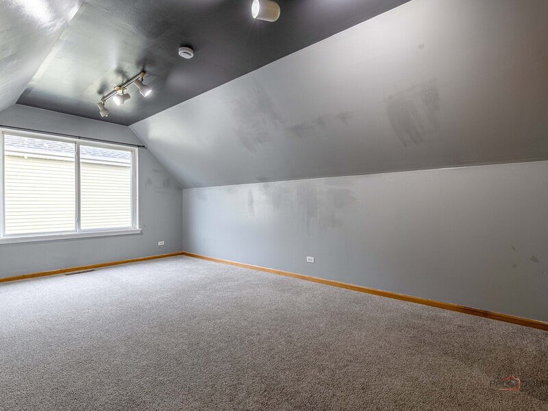 357 W Waterbury Drive Round Lake IL 60073