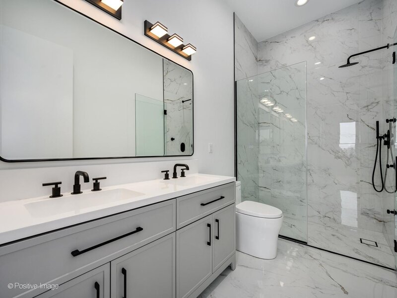 2847 N Damen Avenue Chicago IL 60618