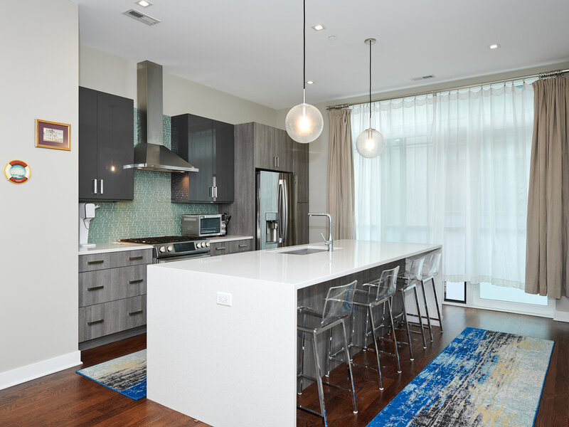 1906 N Campbell Avenue Chicago IL 60647