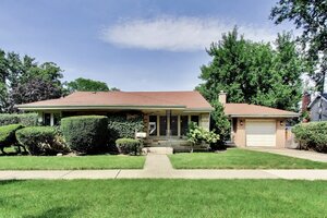 Photo of 901 Park Plaine Avenue Park Ridge IL 60068