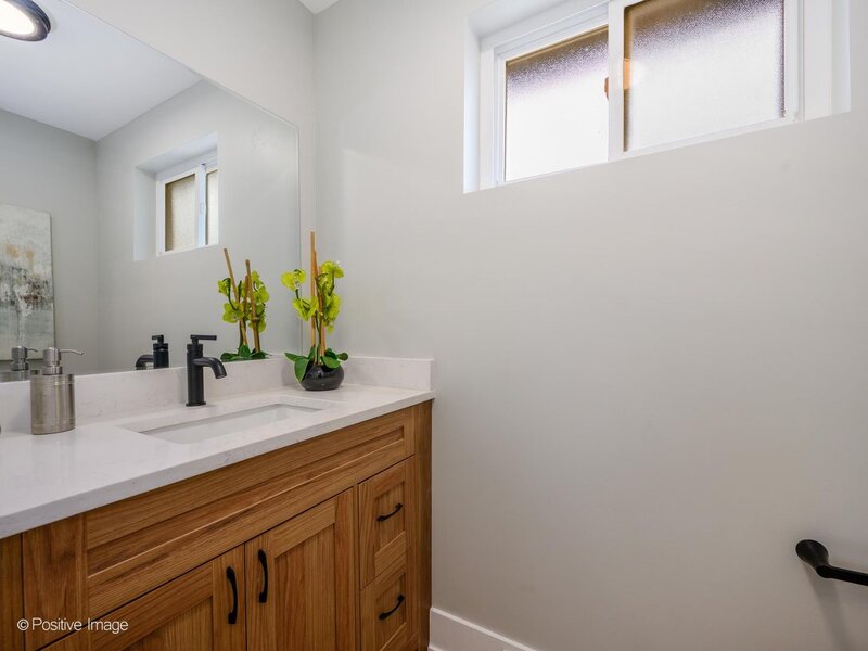 4051 W 80th Place Chicago IL 60652