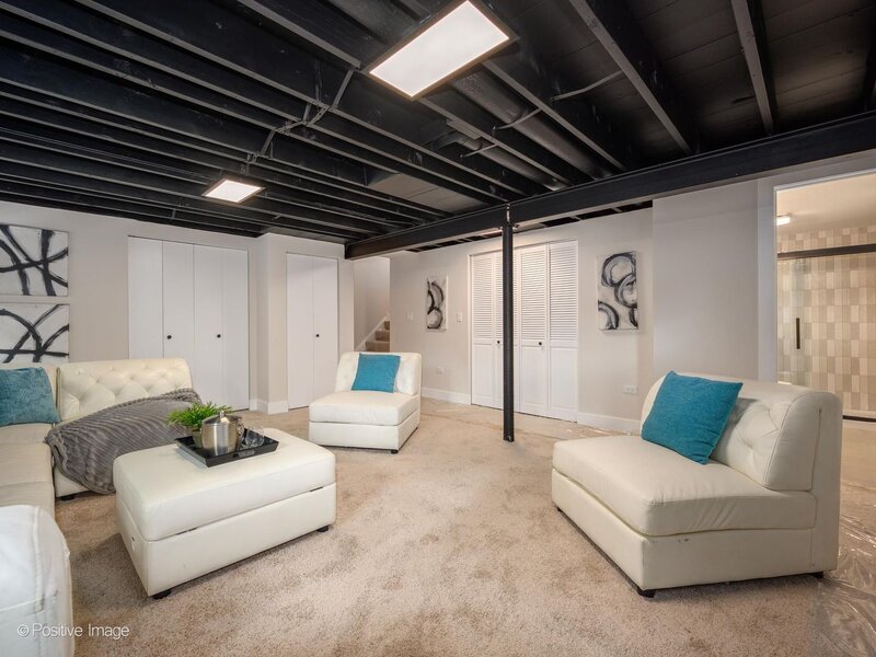 4051 W 80th Place Chicago IL 60652