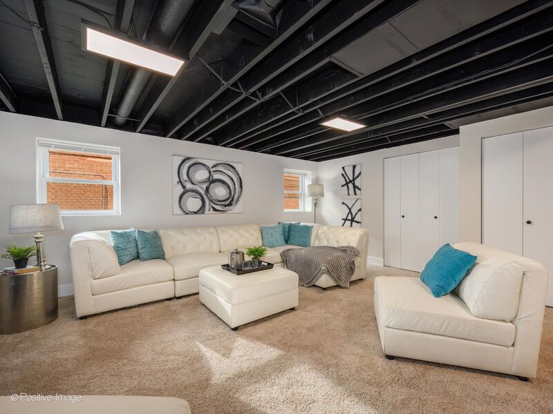 4051 W 80th Place Chicago IL 60652