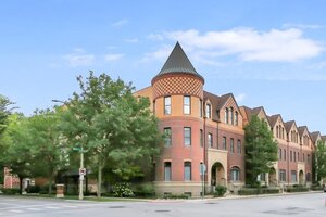 Photo of 170 N Marion Street Oak Park IL 60302 Unit 14