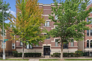 Photo of 1330 W Diversey Parkway Chicago IL 60614 Unit 1W