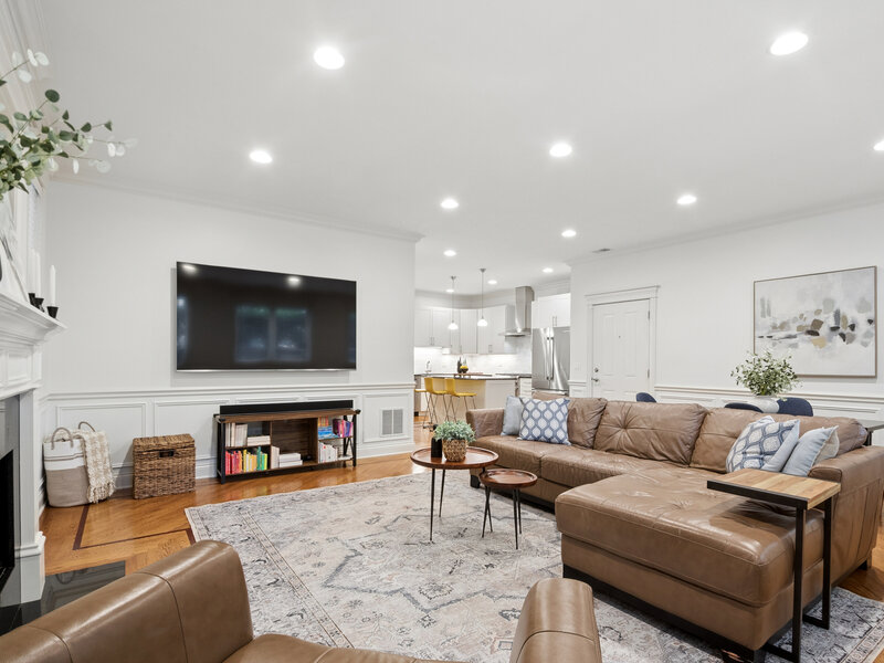 1330 W Diversey Parkway Chicago IL 60614