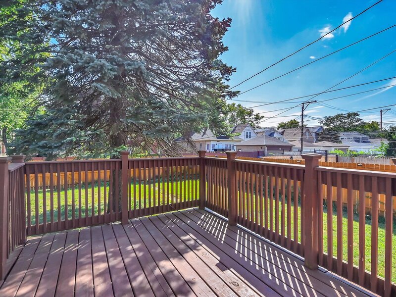 657 E 90th Street Chicago IL 60619