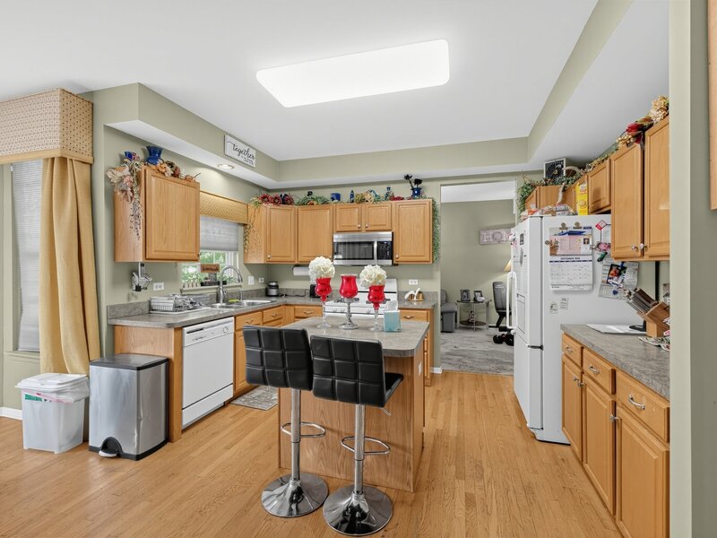 18499 W Springwood Drive Grayslake IL 60030