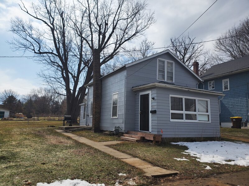 219 W John Street Freeport IL 61032