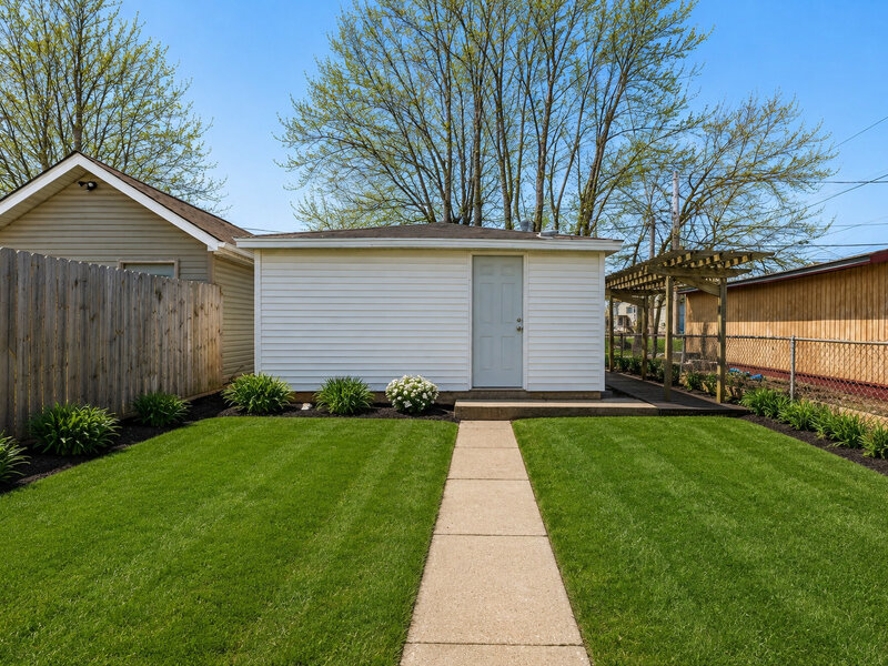 82 Isa Avenue Chicago Heights IL 60411