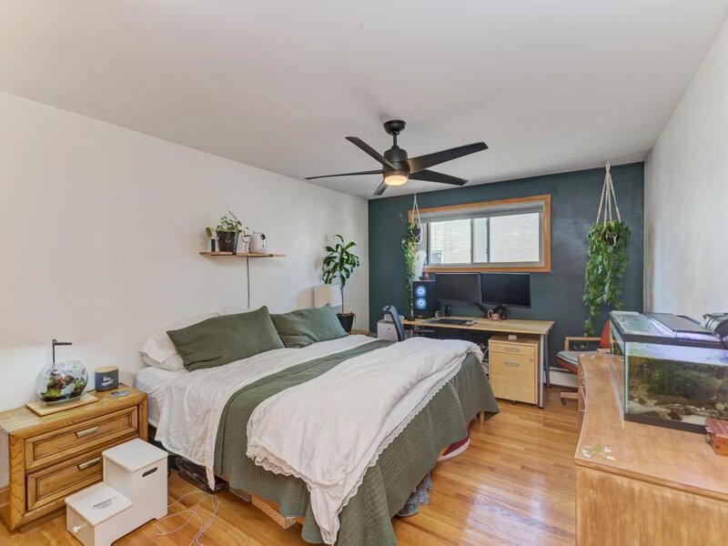 7453 N Sheridan Road Chicago IL 60626