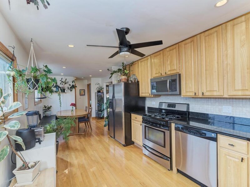 7453 N Sheridan Road Chicago IL 60626