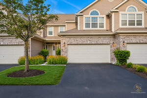 Photo of 924 Havenshire Court Naperville IL 60565 Unit 924