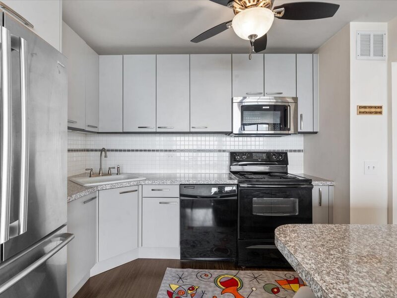 5445 N Sheridan Road Chicago IL 60640