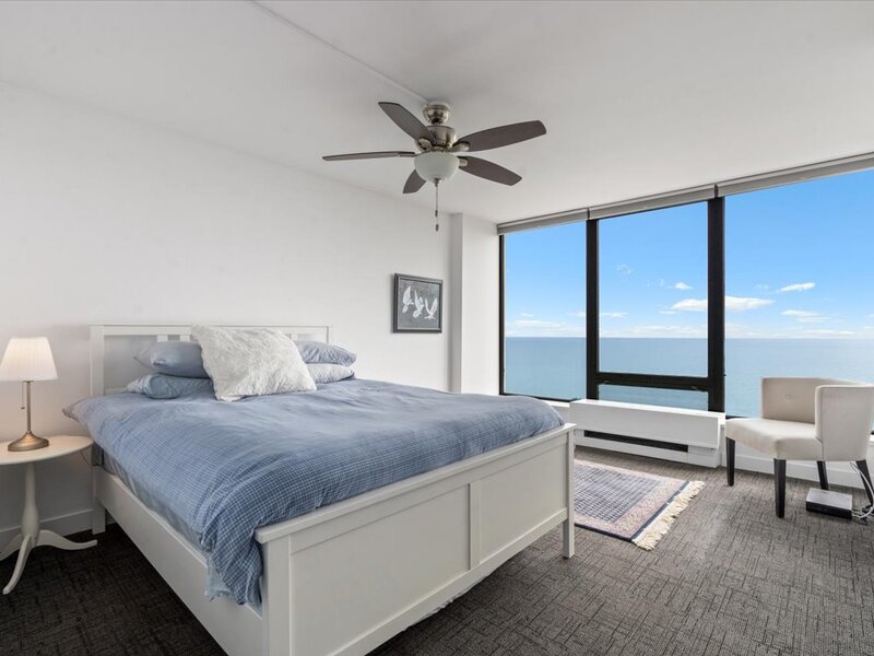 5445 N Sheridan Road Chicago IL 60640