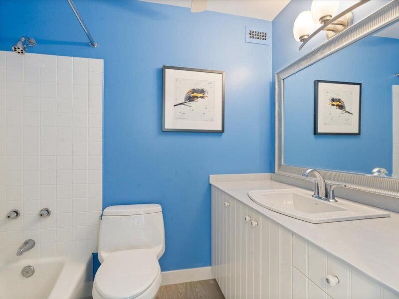 5445 N Sheridan Road Chicago IL 60640