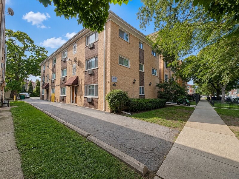 4306 N Keystone Avenue Chicago IL 60641