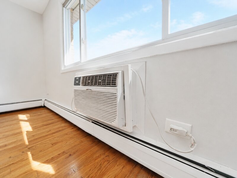 4306 N Keystone Avenue Chicago IL 60641