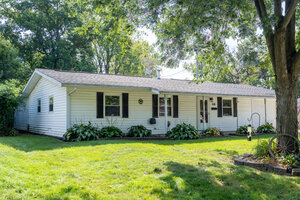 Photo of 1108 Frank Drive Champaign IL 61821