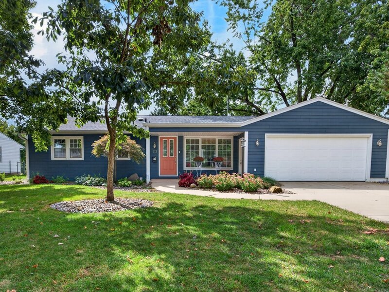 313 Vista Drive Bloomington IL 61701