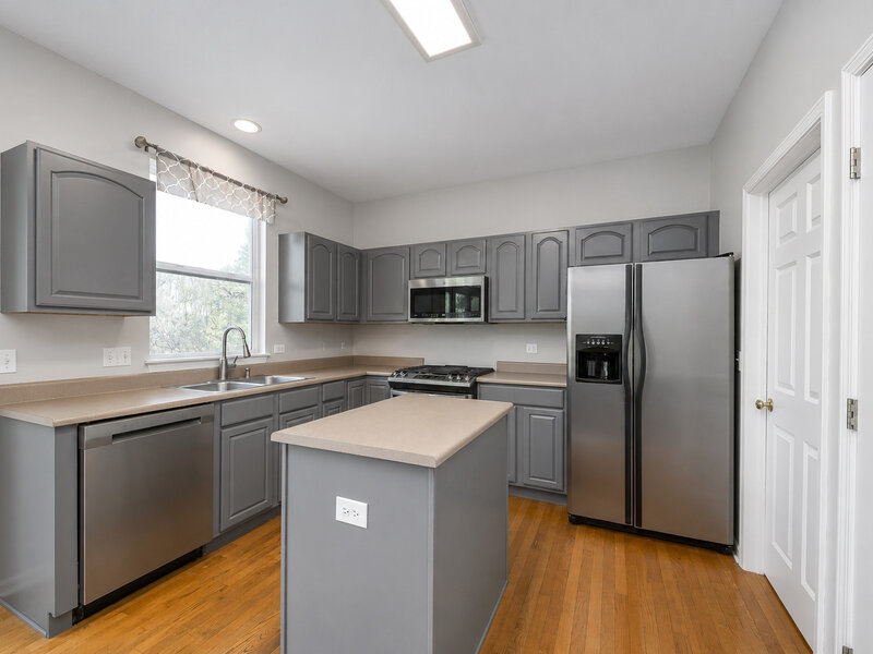445 Kelly Avenue Yorkville IL 60560