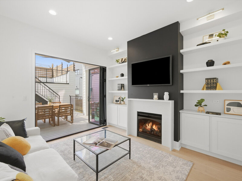 1914 N Rockwell Street Chicago IL 60647