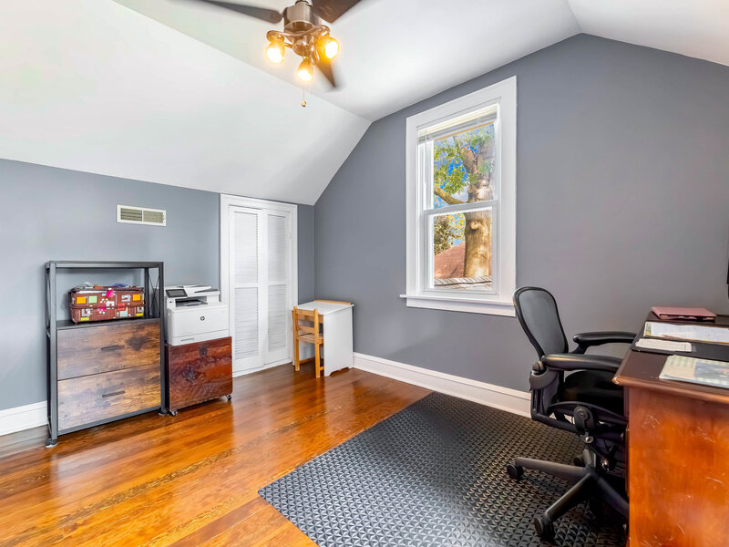 9330 S 50th Avenue Oak Lawn IL 60453