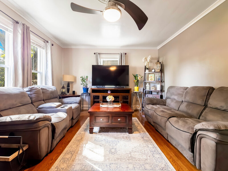 9330 S 50th Avenue Oak Lawn IL 60453