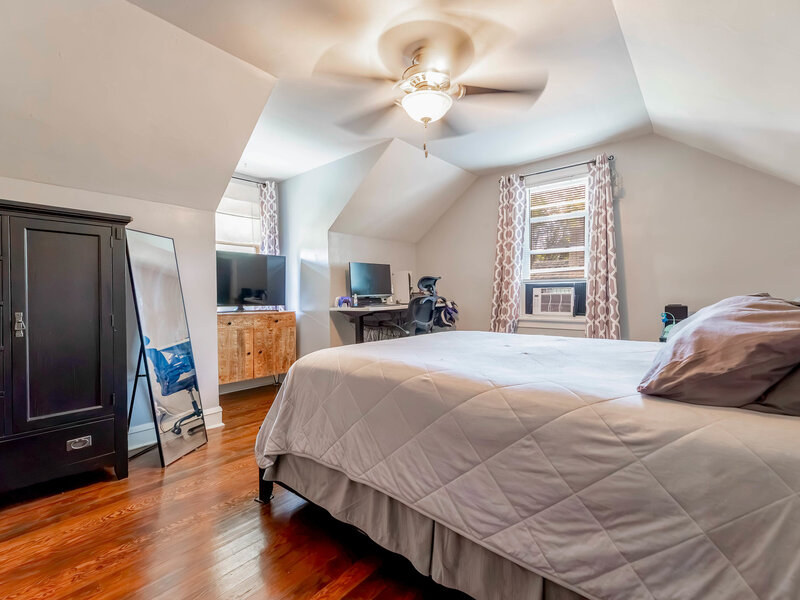 9330 S 50th Avenue Oak Lawn IL 60453