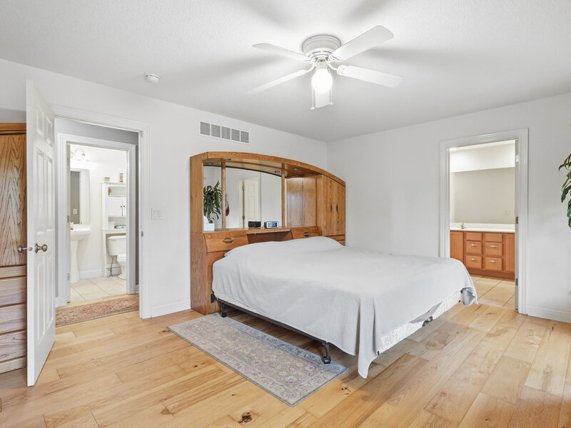 4 Hidden Valley Circle Davenport IA 52804