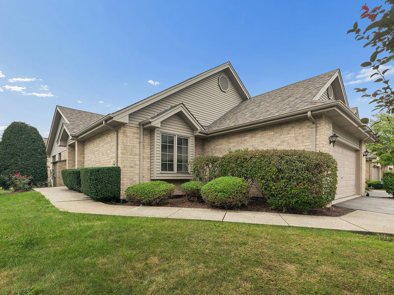 9131 Newcastle Court Tinley Park IL 60487