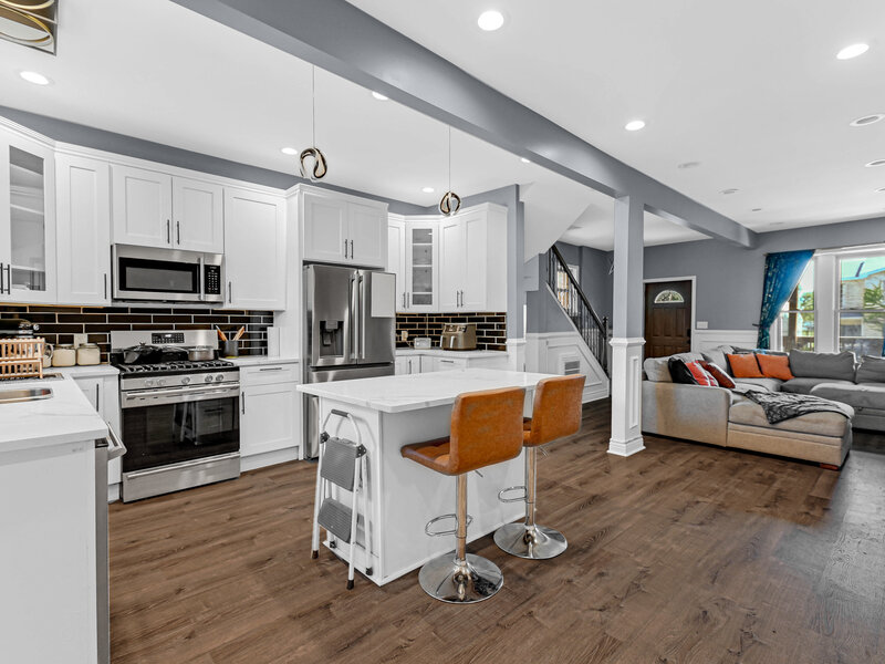 6404 S Langley Avenue Chicago IL 60637