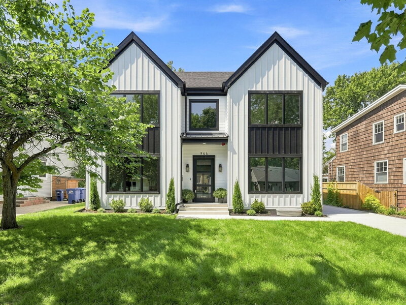 944 Rosemary Terrace Deerfield IL 60015