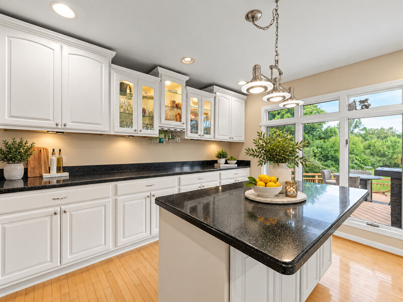 40 Bridle Creek Drive St. Charles IL 60175
