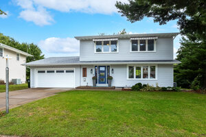 Photo of 2853 Fairhaven Road Davenport IA 50803