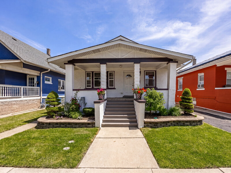 1517 S 57th Avenue Cicero IL 60804