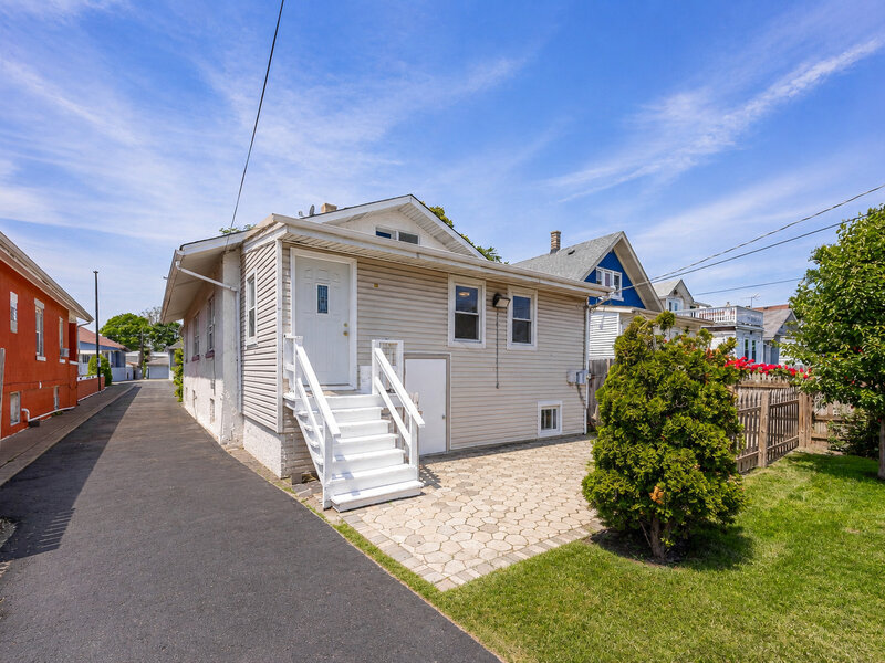 1517 S 57th Avenue Cicero IL 60804