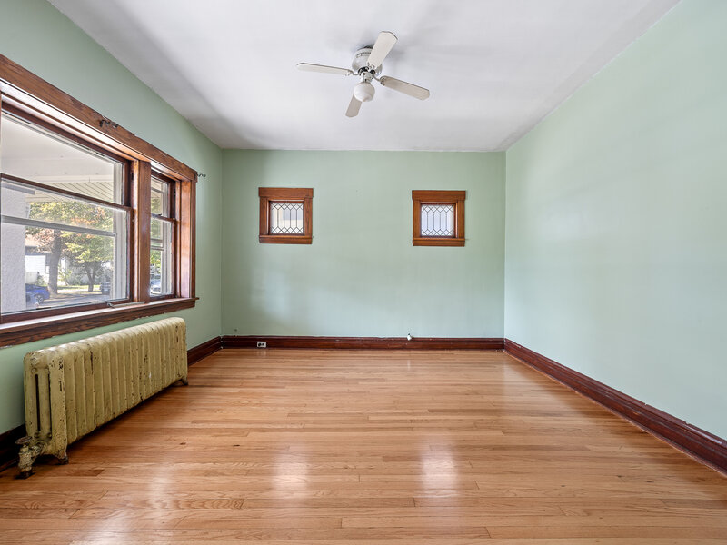 1517 S 57th Avenue Cicero IL 60804