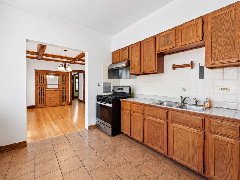 1517 S 57th Avenue Cicero IL 60804