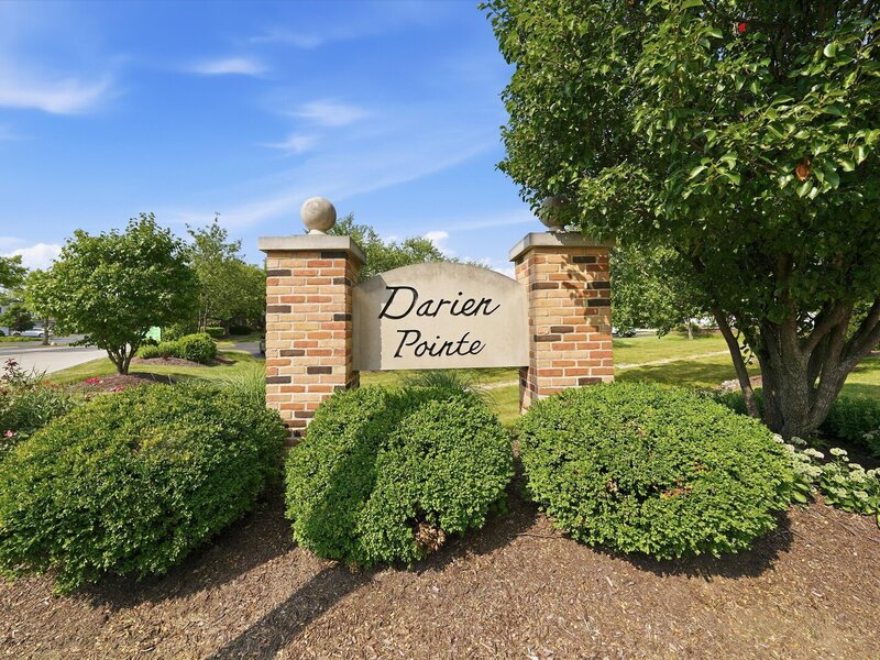 8321 Highpoint Circle Darien IL 60561