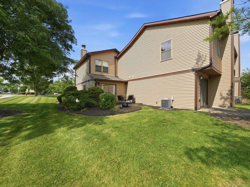 8321 Highpoint Circle Darien IL 60561