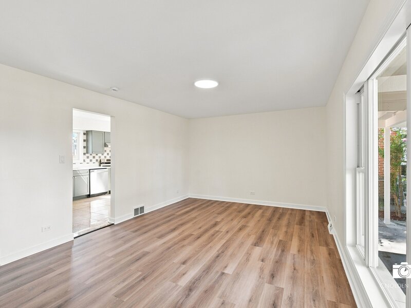 9412 Noel Avenue Des Plaines IL 60016