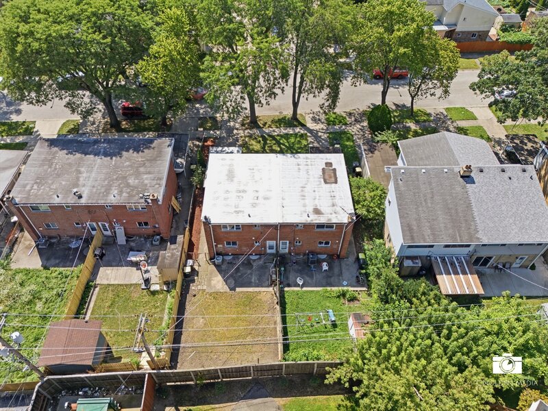9412 Noel Avenue Des Plaines IL 60016