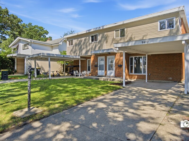 9412 Noel Avenue Des Plaines IL 60016