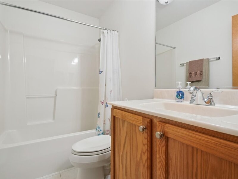 1022 Inverness Drive Antioch IL 60002