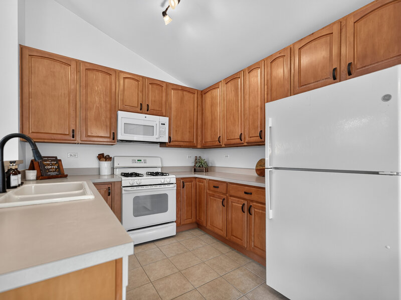 2429 Emily Lane Elgin IL 60124