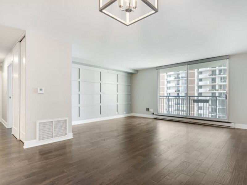 6007 N Sheridan Road Chicago IL 60660