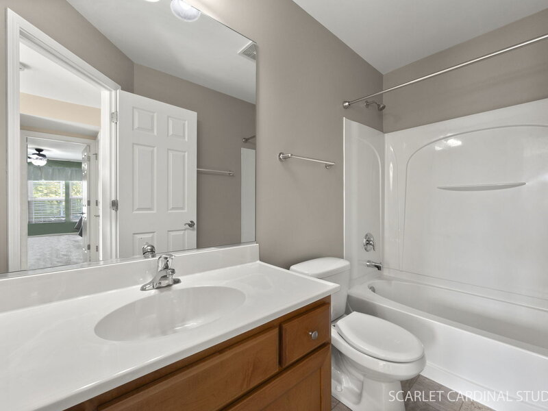 501 Valentine Way Oswego IL 60543